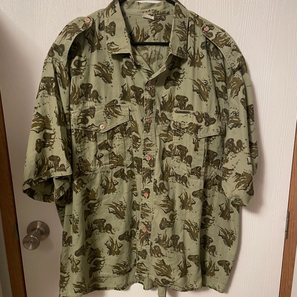 Vintage 90s Safari Wildlife Print Shirt XXXL – Epaulets, Button-Front